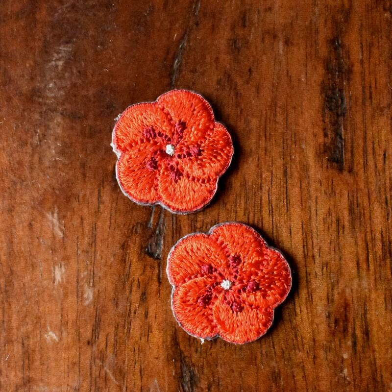 梅の花刺繍ワッペン赤