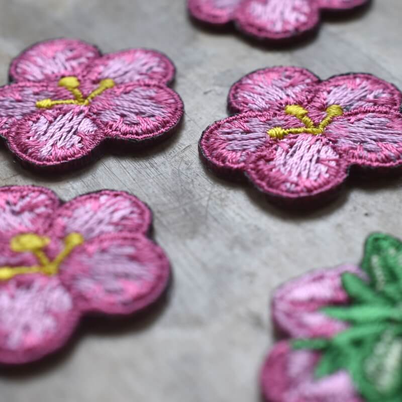桃の花刺繍ワッペン