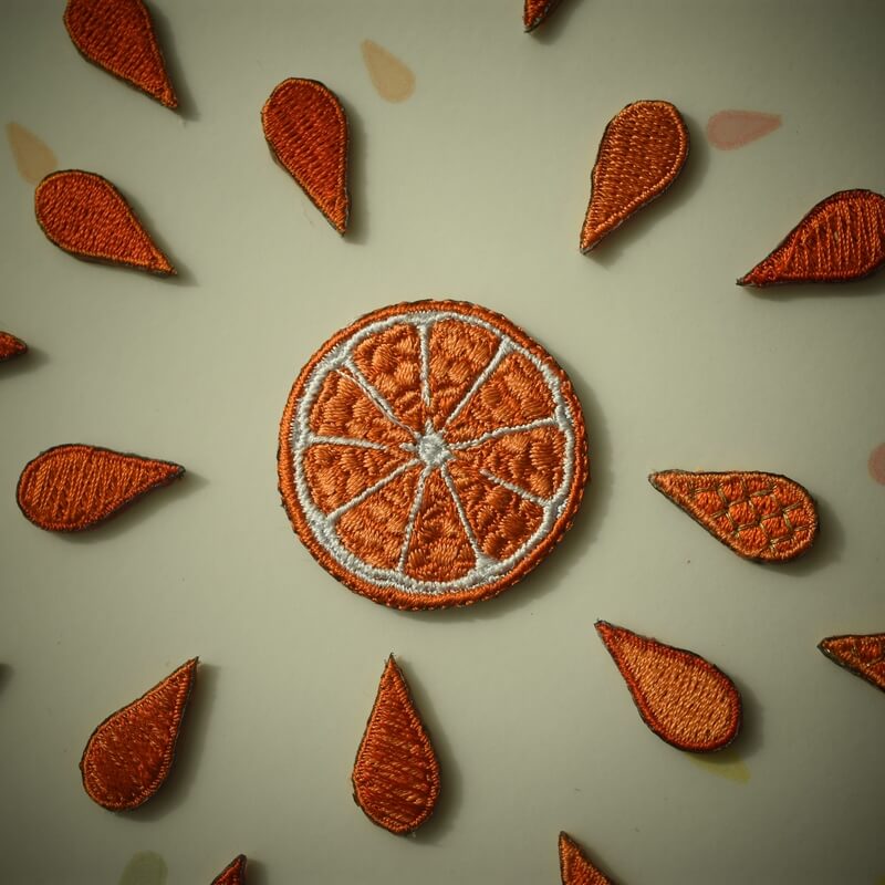 オレンジの刺繍花火(M)(L)ステッカーワッペン