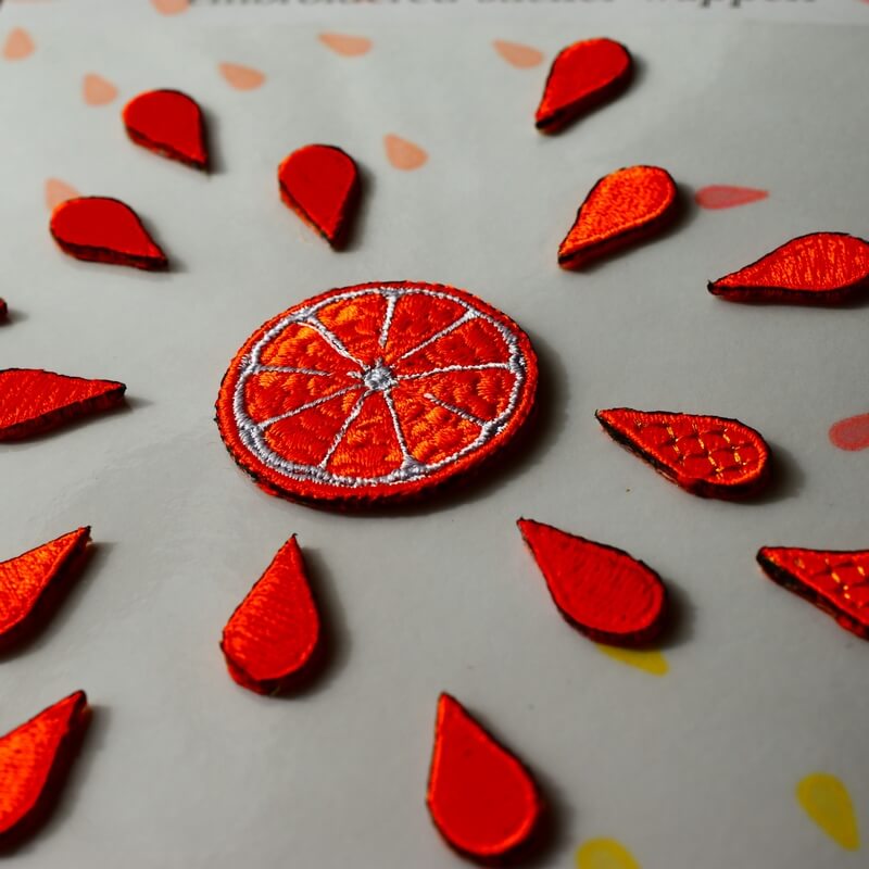 オレンジの刺繍花火(M)(L)ステッカーワッペン