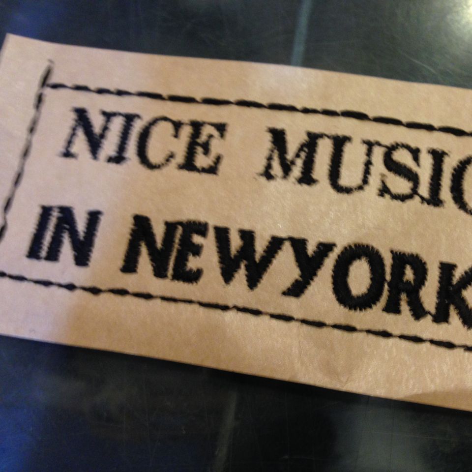 紙刺繍New York