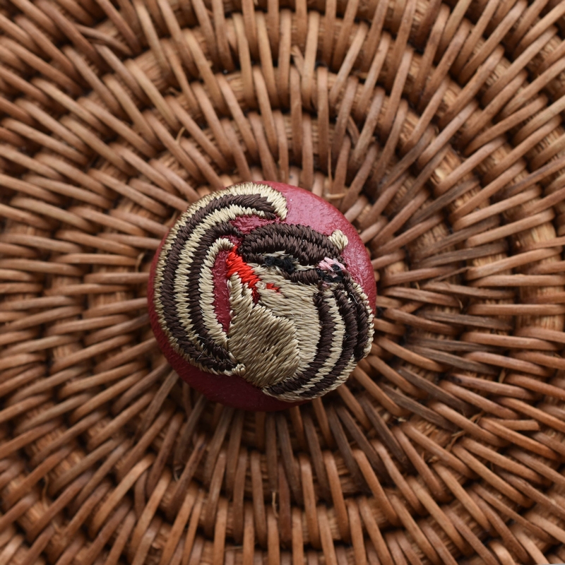 りすくるみボタン刺繍ブローチ/22