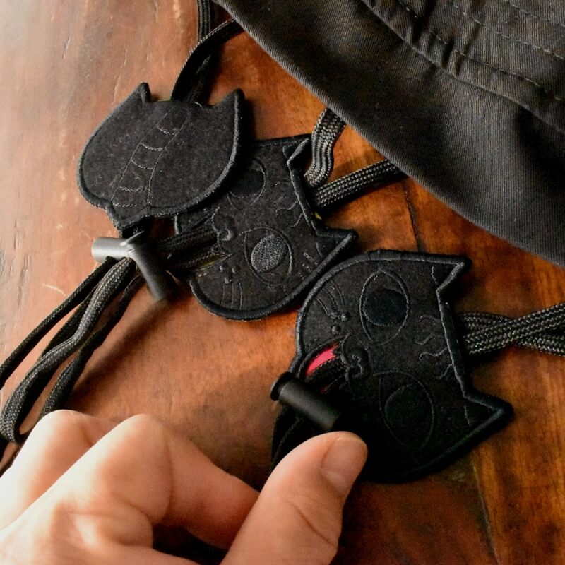 レロレロミミケル刺繍入り帽子