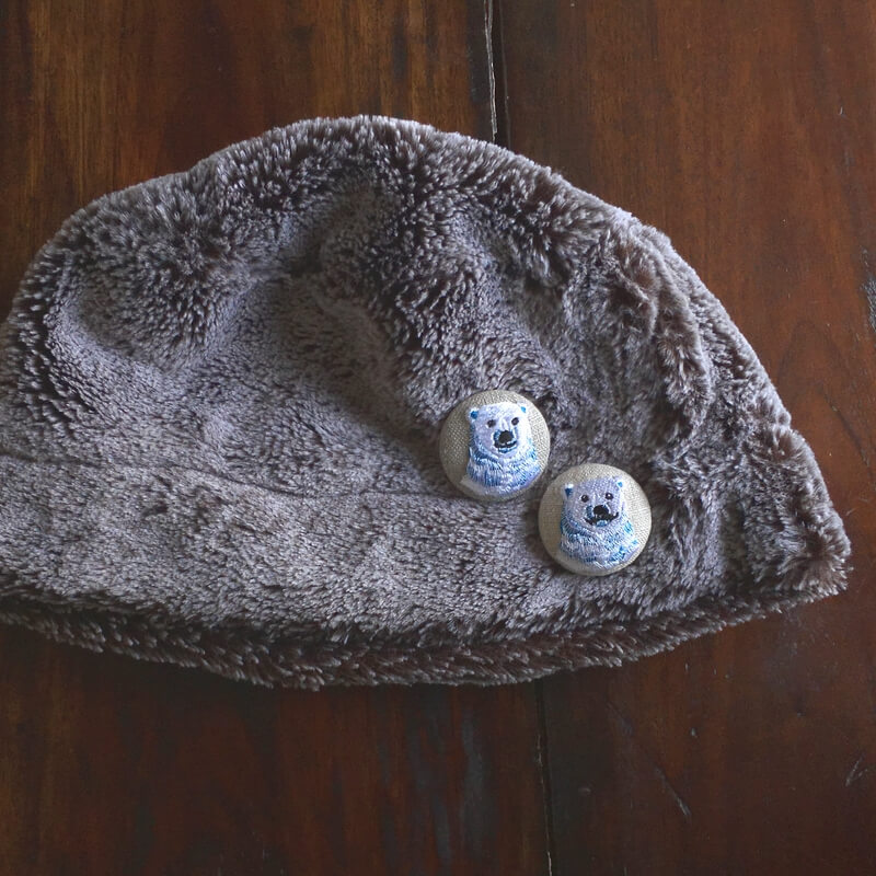 白熊くるみボタン刺繍ブローチ/38