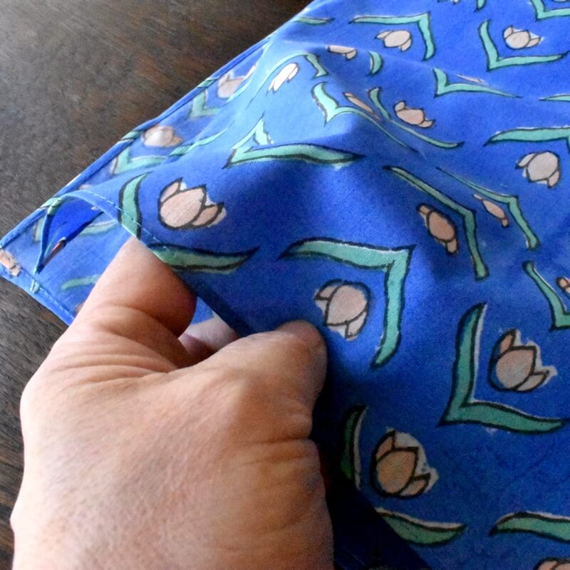 チューリップのお花畑プリントハンカチ