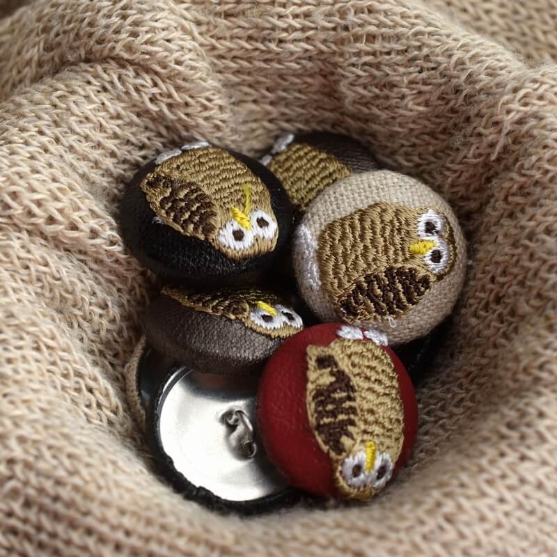 フクロウくるみボタン刺繍ブローチ/22