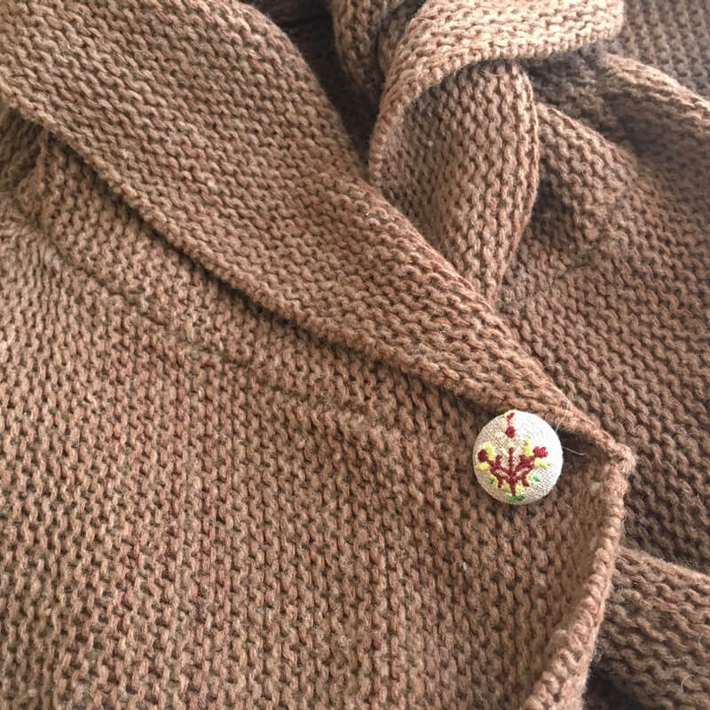 お花3輪シルバーくるみボタン刺繍ブローチ/22