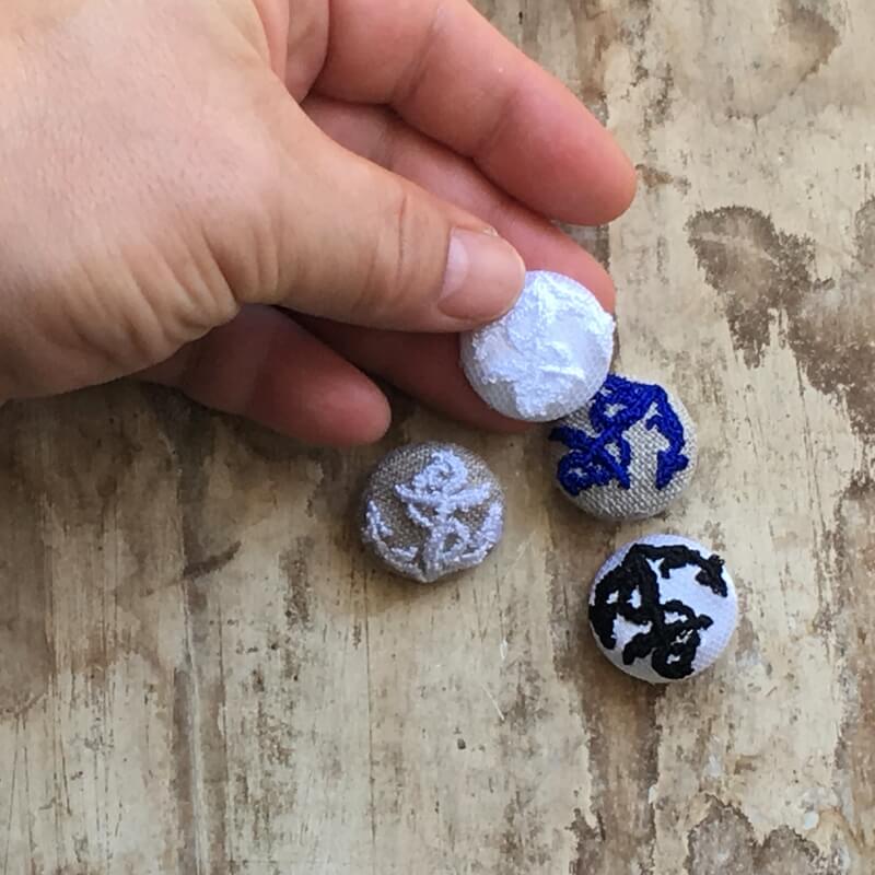 アンカー_Anchor刺繍のくるみボタン